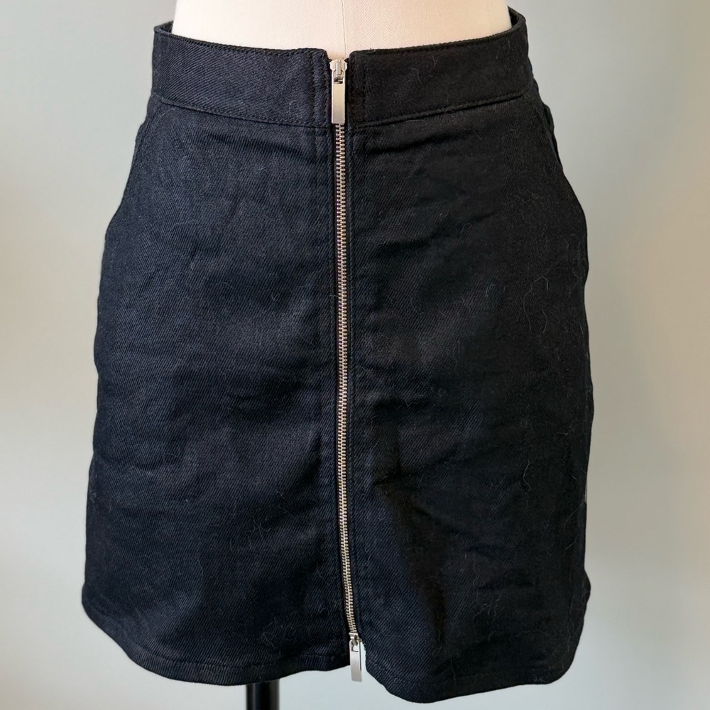 French Connection Black Denim Skirt with Front Zipper Size 4